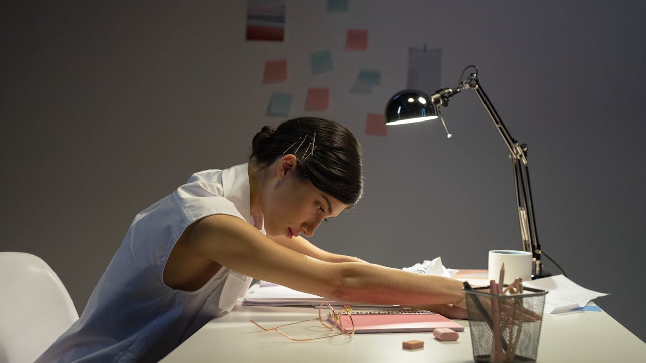 職場ストレスの発散方法｜仕事中に今すぐできる5選