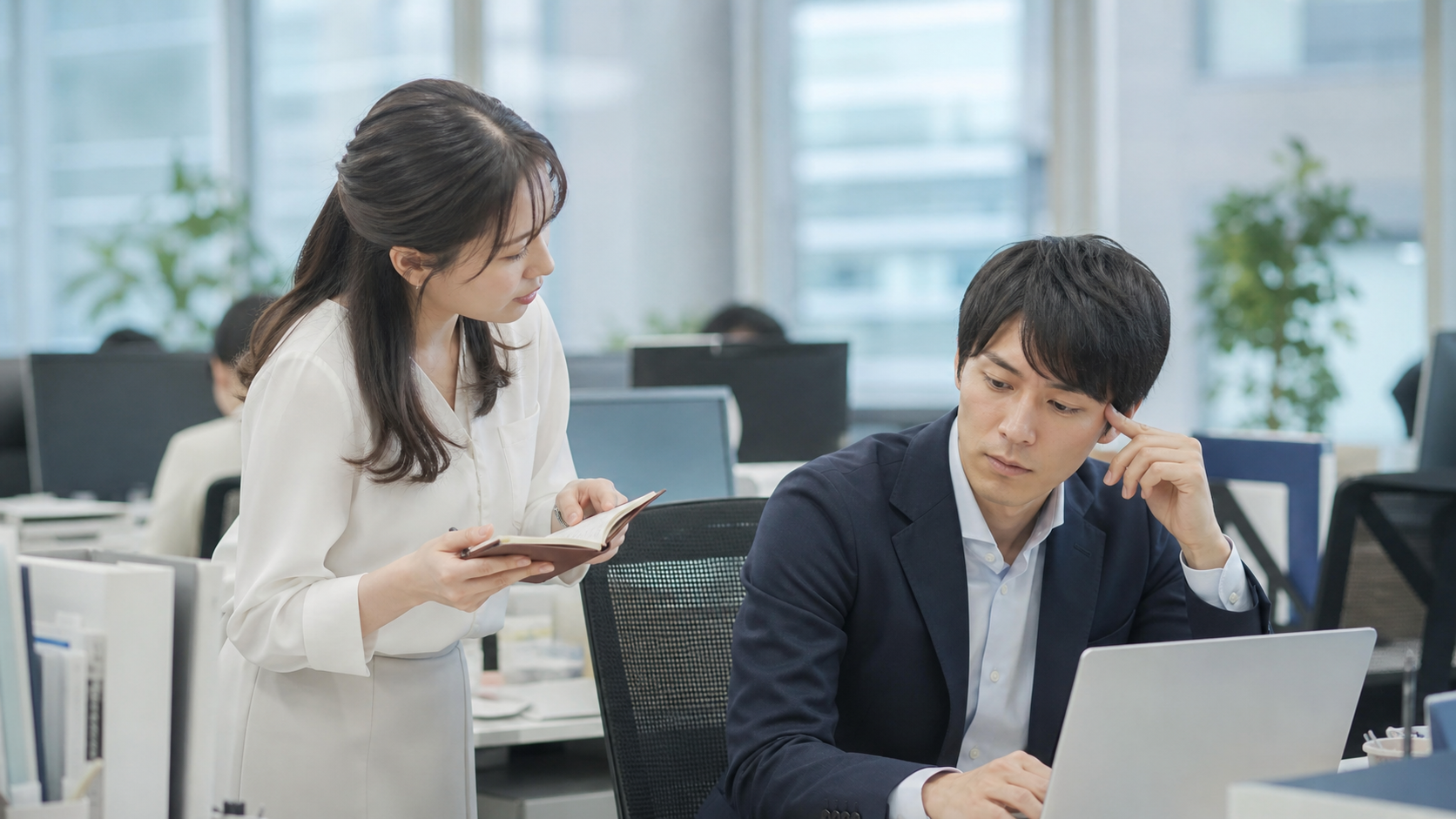 仕事を教えてもらえない原因を上司に確認する場面